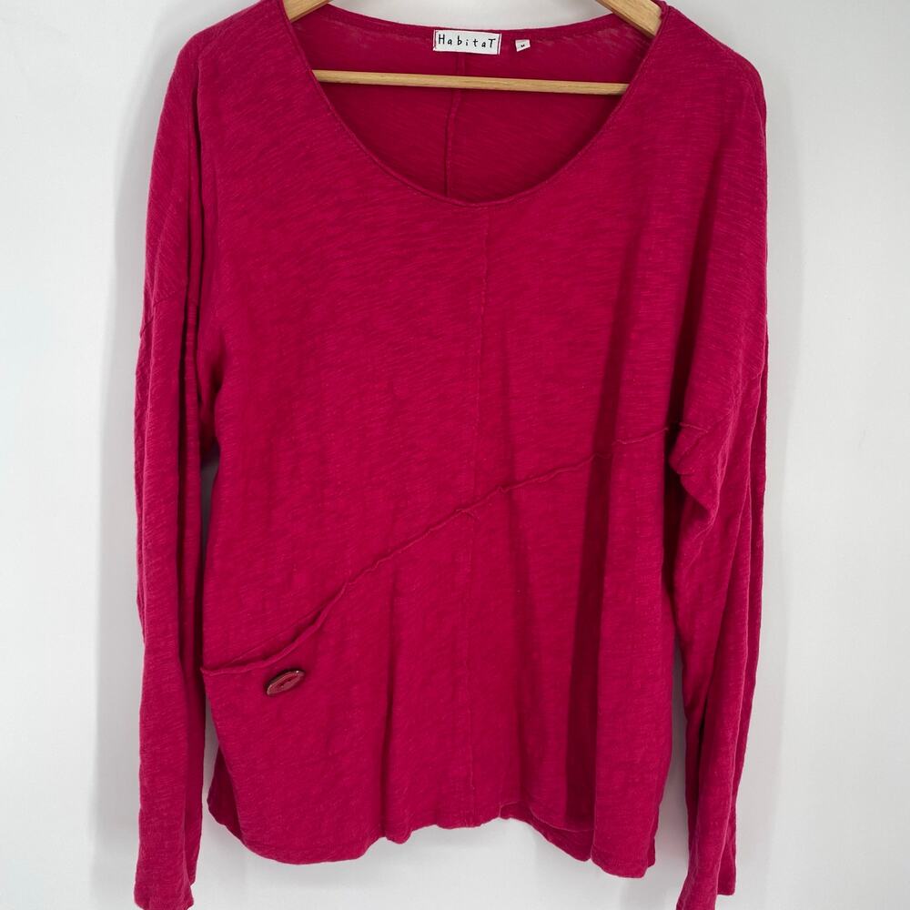 Habitat Top Women’s Medium Fuchsia Bohemian Asymmetrical Pocket Raw Edges